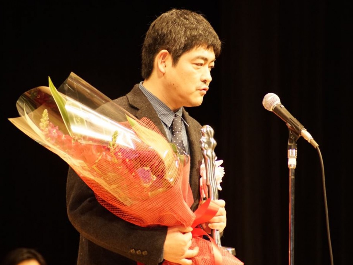 東出昌大、『ヨコハマ映画祭』主演男優賞受賞！ 共演者からの「何考えてるかわからない」に苦笑