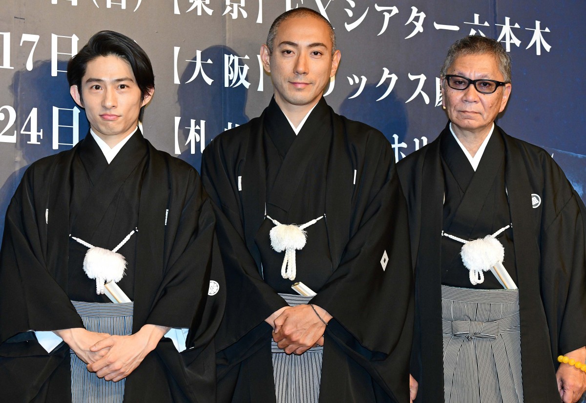 （左から）六本木歌舞伎第三弾『羅生門』製作発表会見に登場した三宅健、市川海老蔵、三池崇史