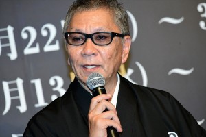 六本木歌舞伎第三弾『羅生門』製作発表会見に登場した三池崇史