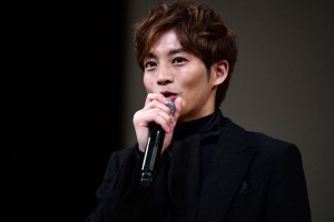 「第61回ブルーリボン賞」授賞式、助演男優賞を受賞した松坂桃李