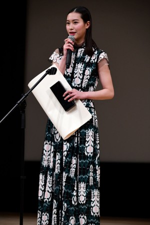 「第61回ブルーリボン賞」授賞式、新人賞を受賞した南沙良