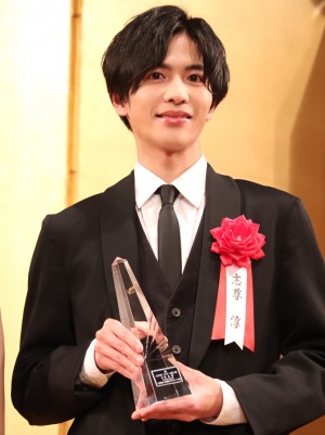 「2019年 エランドール賞授賞式」に登場した志尊淳