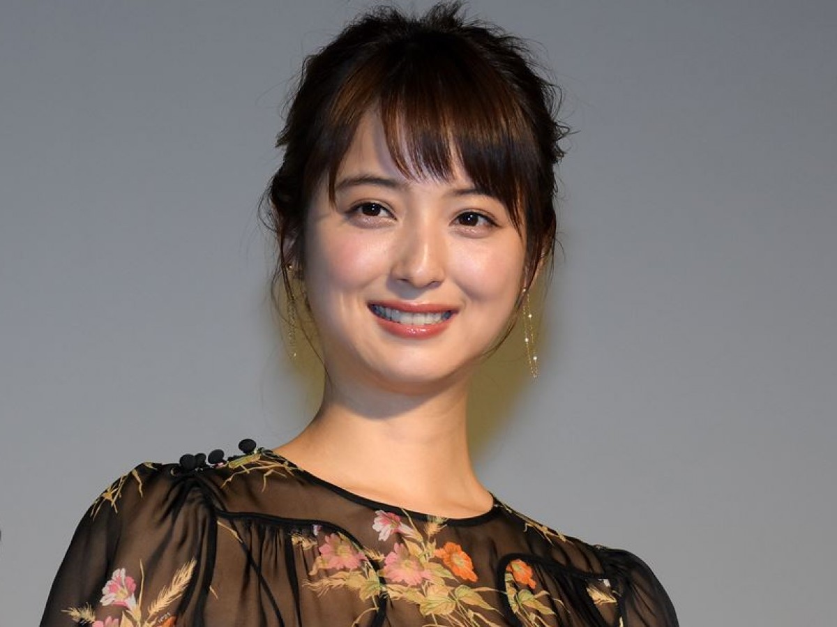 佐々木希、31歳の誕生日を報告　「兎にも角にも楽しみたい」