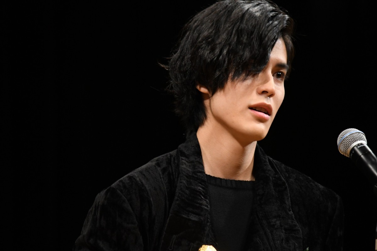 安藤サクラ、夫・柄本佑と共に「キネ旬ベスト・テン」W主演賞で号泣