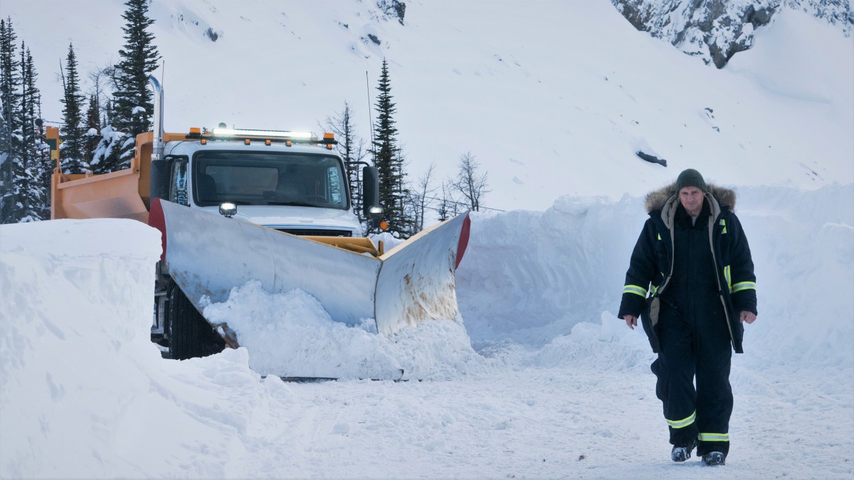 リーアム・ニーソン、除雪で鍛えた土地勘と体力で仇討ち　主演最新作公開