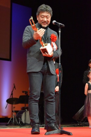 第73回毎日映画コンクール表彰式に出席した是枝裕和監督