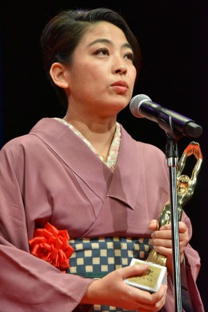 第73回毎日映画コンクール表彰式に出席した内田也哉子（樹木希林の代理）
