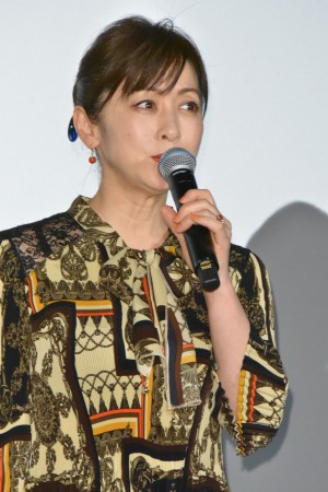 『フォルトゥナの瞳』初日舞台挨拶に登壇した斉藤由貴