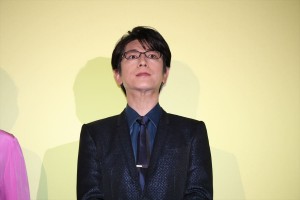 『君は月夜に光り輝く』完成披露舞台挨拶に登壇した及川光博