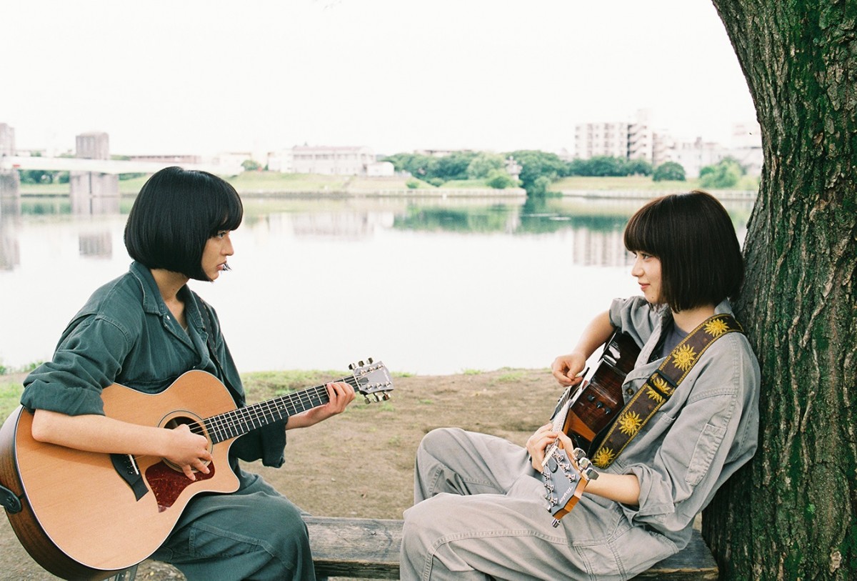 小松菜奈＆門脇麦、付き人役・成田凌の楽器演奏にダメ出し