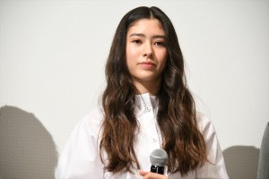 映画『まく子』完成披露上映会舞台挨拶に登壇した新音