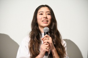 映画『まく子』完成披露上映会舞台挨拶に登壇した新音