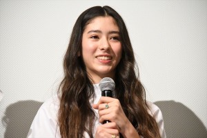 映画『まく子』完成披露上映会舞台挨拶に登壇した新音