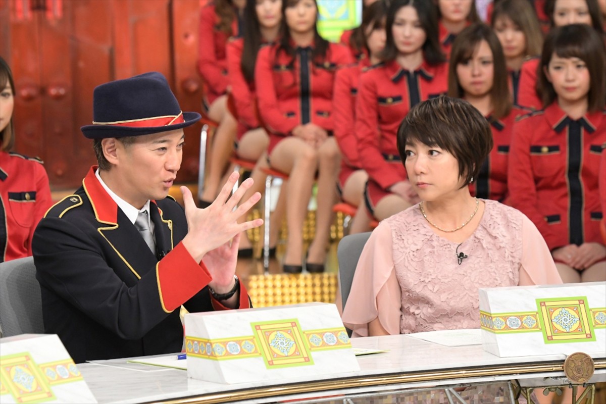 『中居正広の金曜日のスマイルたちへ』に出演する(左から)中居正広、堀ちえみ