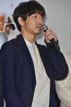 映画『ねことじいちゃん』初日舞台挨拶に登場した山中崇