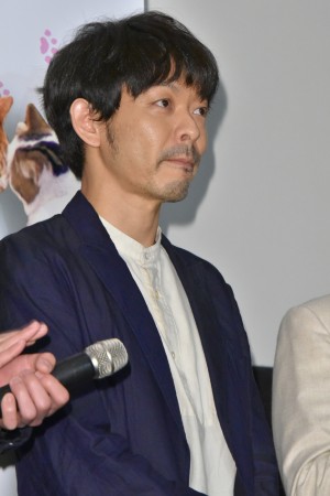 映画『ねことじいちゃん』初日舞台挨拶に登場した山中崇