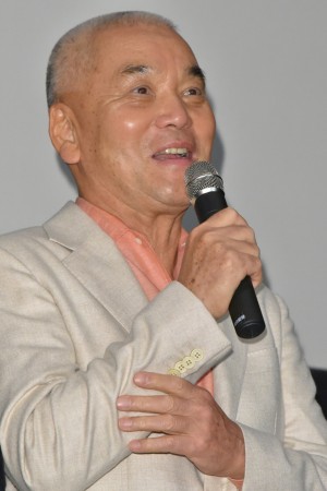 映画『ねことじいちゃん』初日舞台挨拶に登場した岩合光昭監督