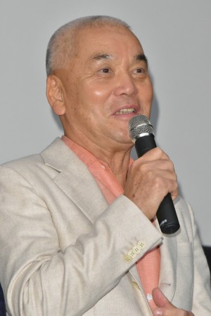 映画『ねことじいちゃん』初日舞台挨拶に登場した岩合光昭監督