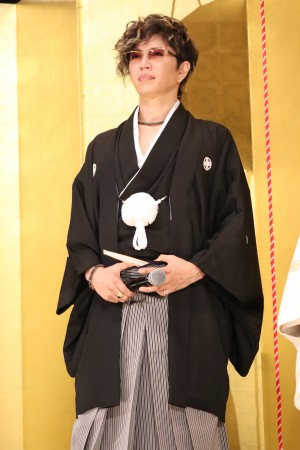 GACKT、映画『翔んで埼玉』初日舞台挨拶に登壇