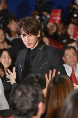 佐藤健、『サムライマラソン』公開記念舞台挨拶に登場