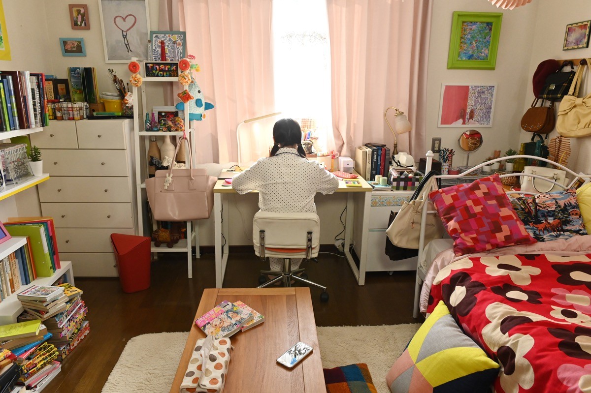 橋本環奈、古川雄輝とベッドを共に!? 視聴者驚きの『1ページの恋』第2話