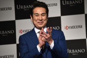 京セラ・スマートフォン「URBANO V04」CMお披露目PR発表会に登場した宇梶剛士