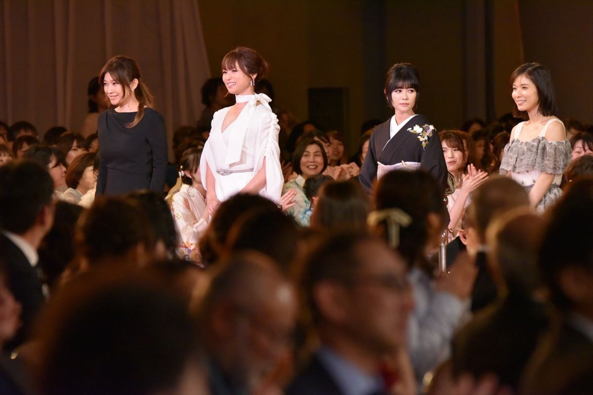 「第42回日本アカデミー賞」授賞式フォト特集