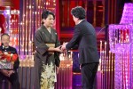 最優秀助演女優賞を受賞した樹木希林さん（代理：内田也哉子）