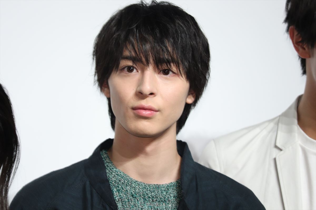 浜辺美波、乃木坂46・松村沙友理とのアイドル対決「顔面で踊りました」