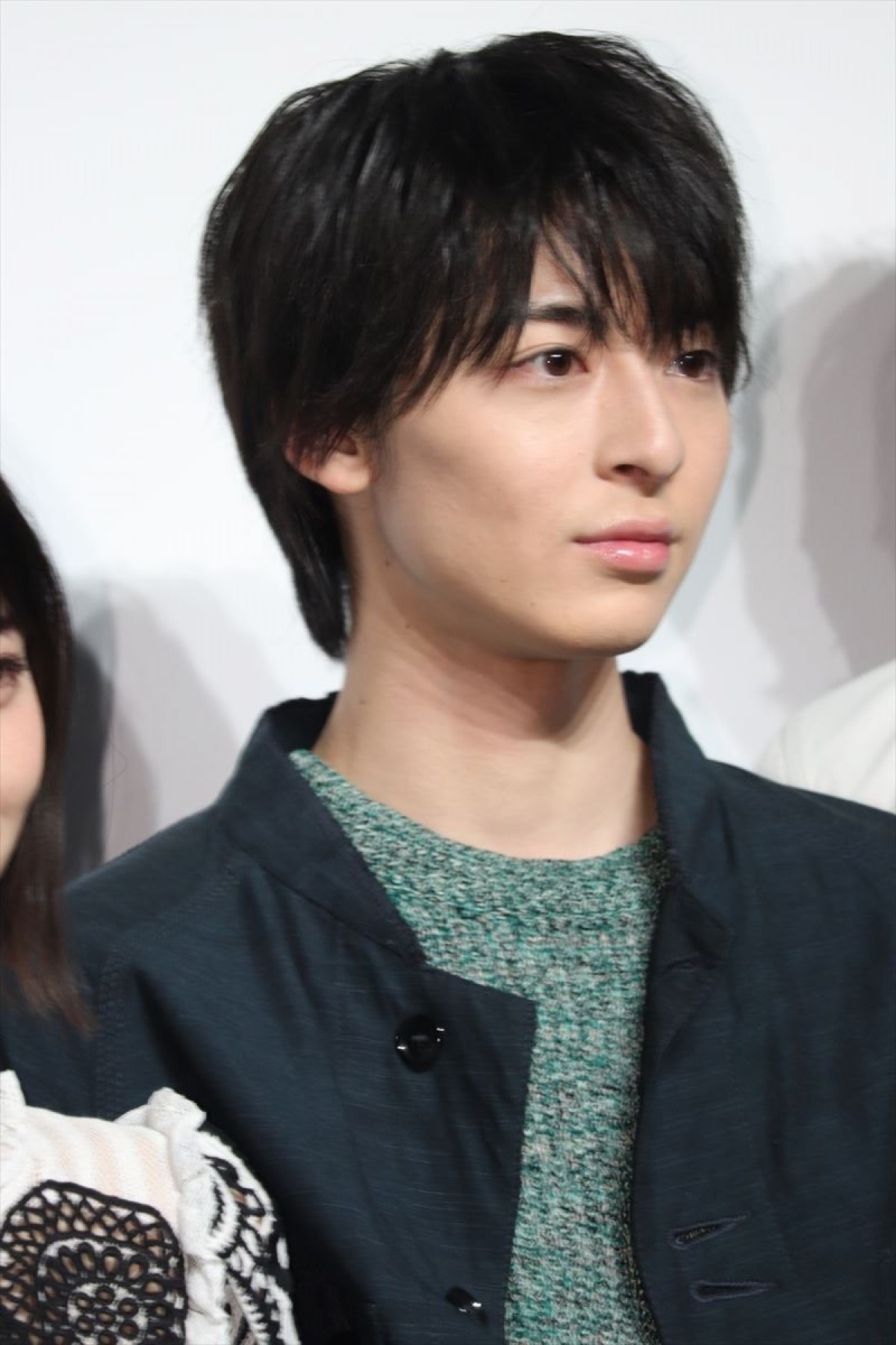 浜辺美波、乃木坂46・松村沙友理とのアイドル対決「顔面で踊りました」