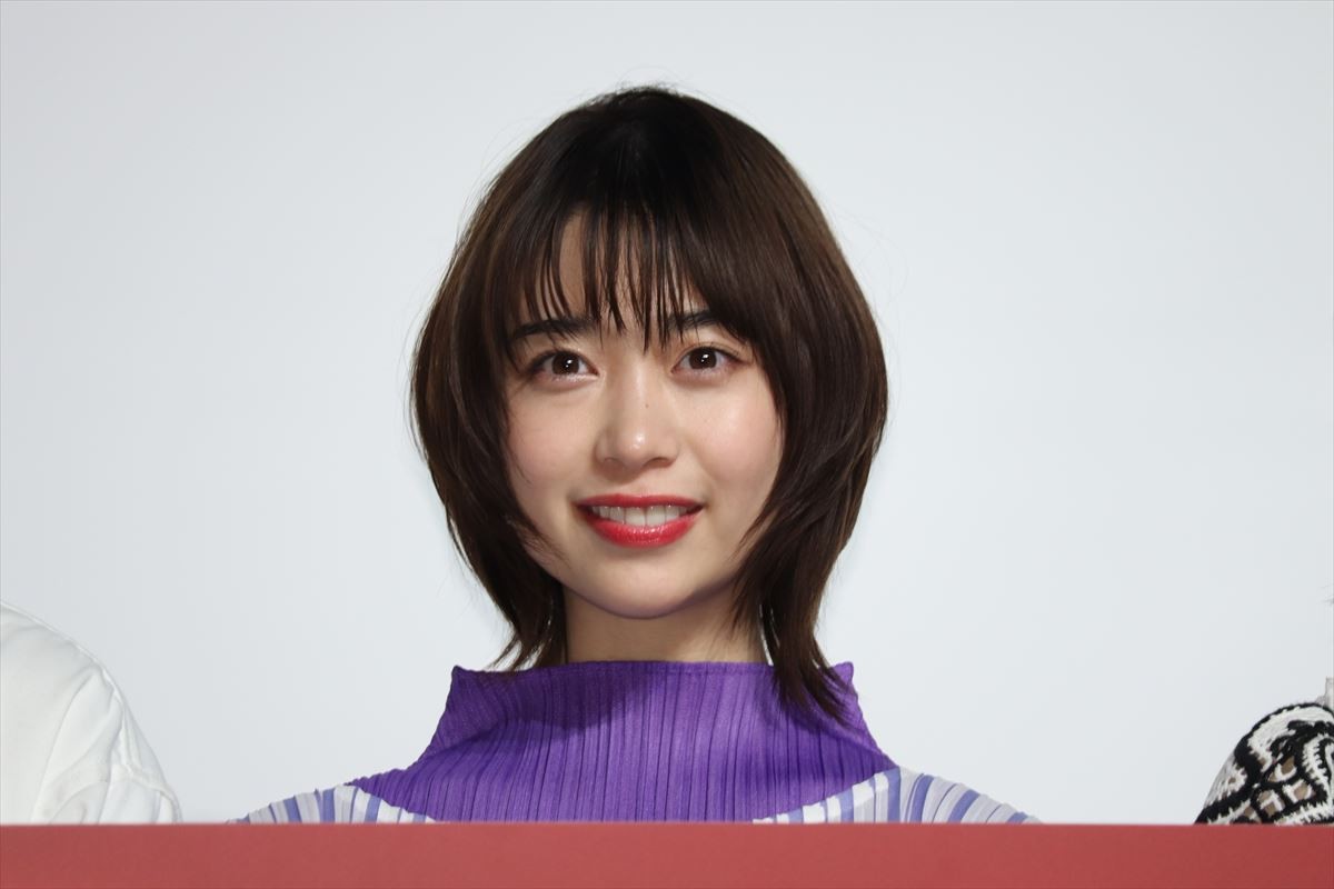 浜辺美波、乃木坂46・松村沙友理とのアイドル対決「顔面で踊りました」