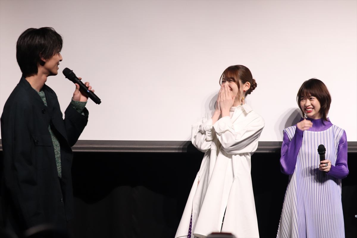 浜辺美波、乃木坂46・松村沙友理とのアイドル対決「顔面で踊りました」