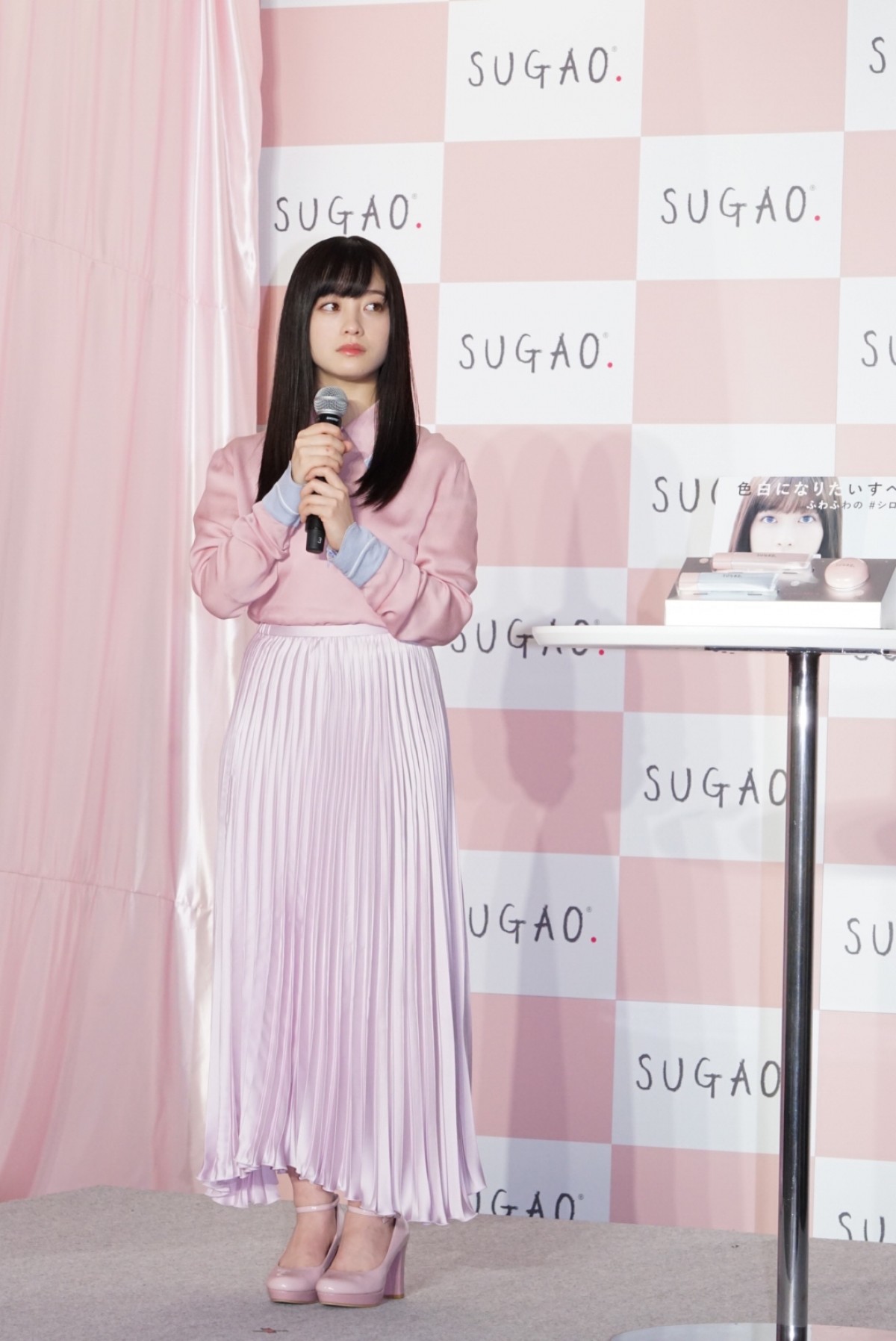 橋本環奈、クランクアップ時の初ビールに「大人に近づけた気がする」
