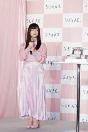 ロート製薬「SUGAO」新イメージキャラクター発表会に登場した橋本環奈