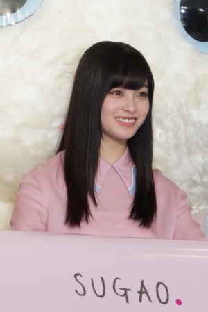 ロート製薬「SUGAO」新イメージキャラクター発表会に登場した橋本環奈