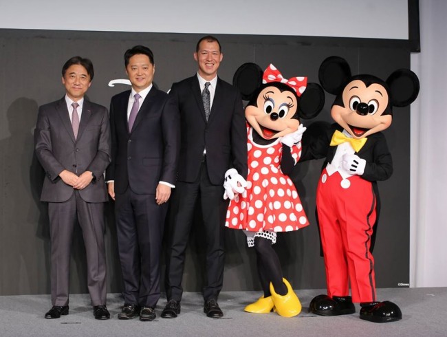 ディズニーとドコモが3月26日より「Disney DELUXE」(ディズニーデラックス)を開始すると発表