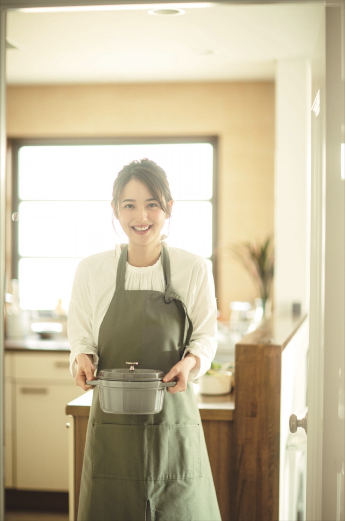 佐々木希、人生初のショートカットは「シャンプーが楽」