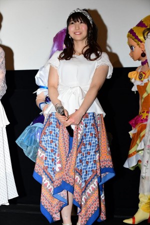 『映画プリキュアミラクルユニバース』完成披露イベントに登壇した安野希世乃