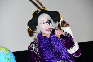 『映画プリキュアミラクルユニバース』完成披露イベントに登壇したゴー☆ジャス