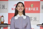 「キリン 午後の紅茶」新TVCM発表会に登場した新木優子