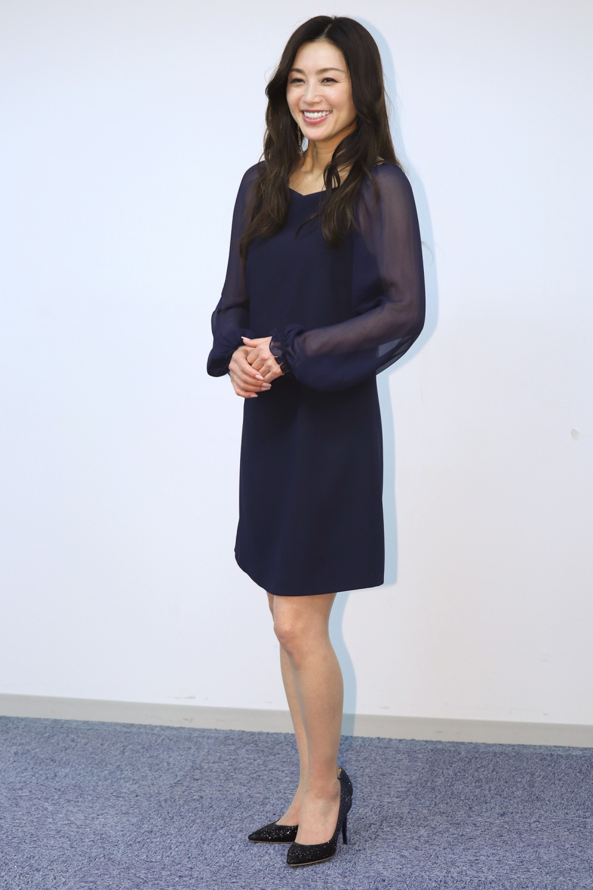 酒井法子、「碧いうさぎ」熱唱！ 地上波で11年ぶりの歌唱に「頭が真っ白になった」