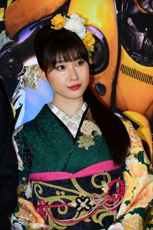 『バンブルビー』ジャパンプレミアに登場した土屋太鳳