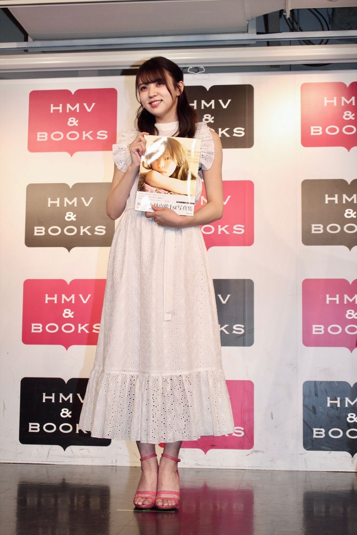 欅坂46・小林由依、水着撮影に向けて5kg減量！ 初写真集は早くも重版