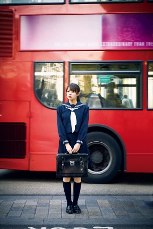 小林由依1st写真集『感情の構図』公開カット