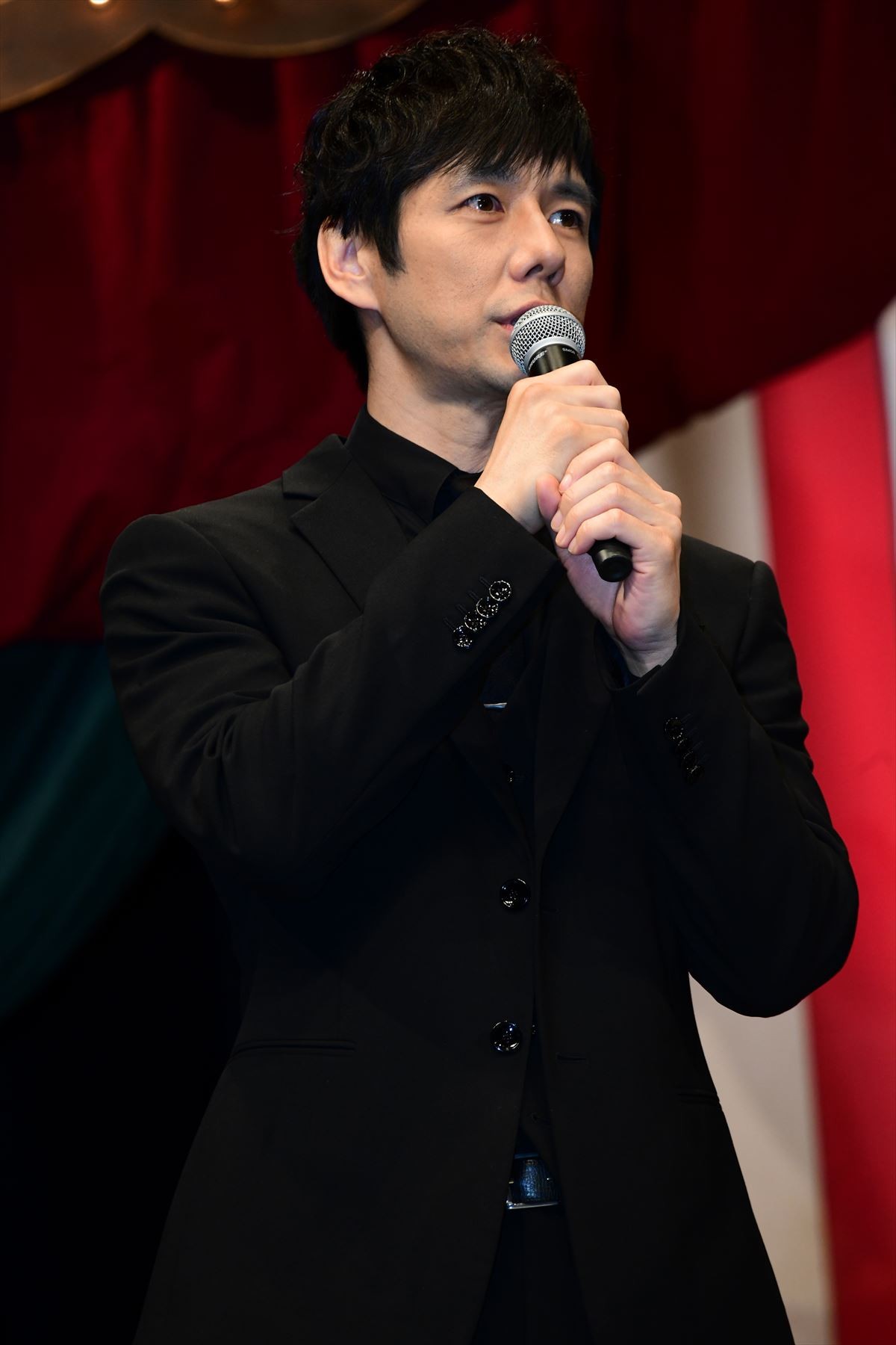 西島秀俊、コリン・ファレル＆ティム・バートン監督に「テンション高くびっくり」
