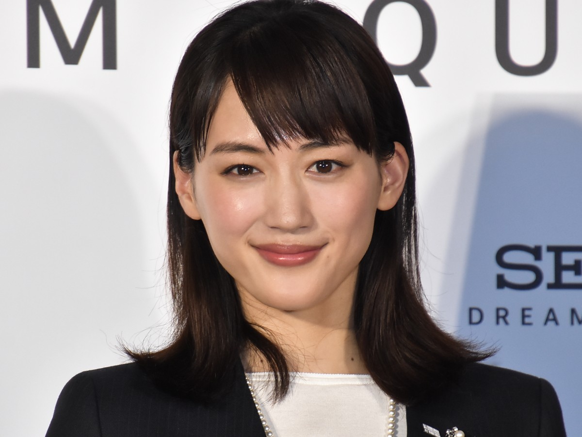 新垣結衣、北川景子も！「白衣姿にキュンとしそう」女性有名人ランキング