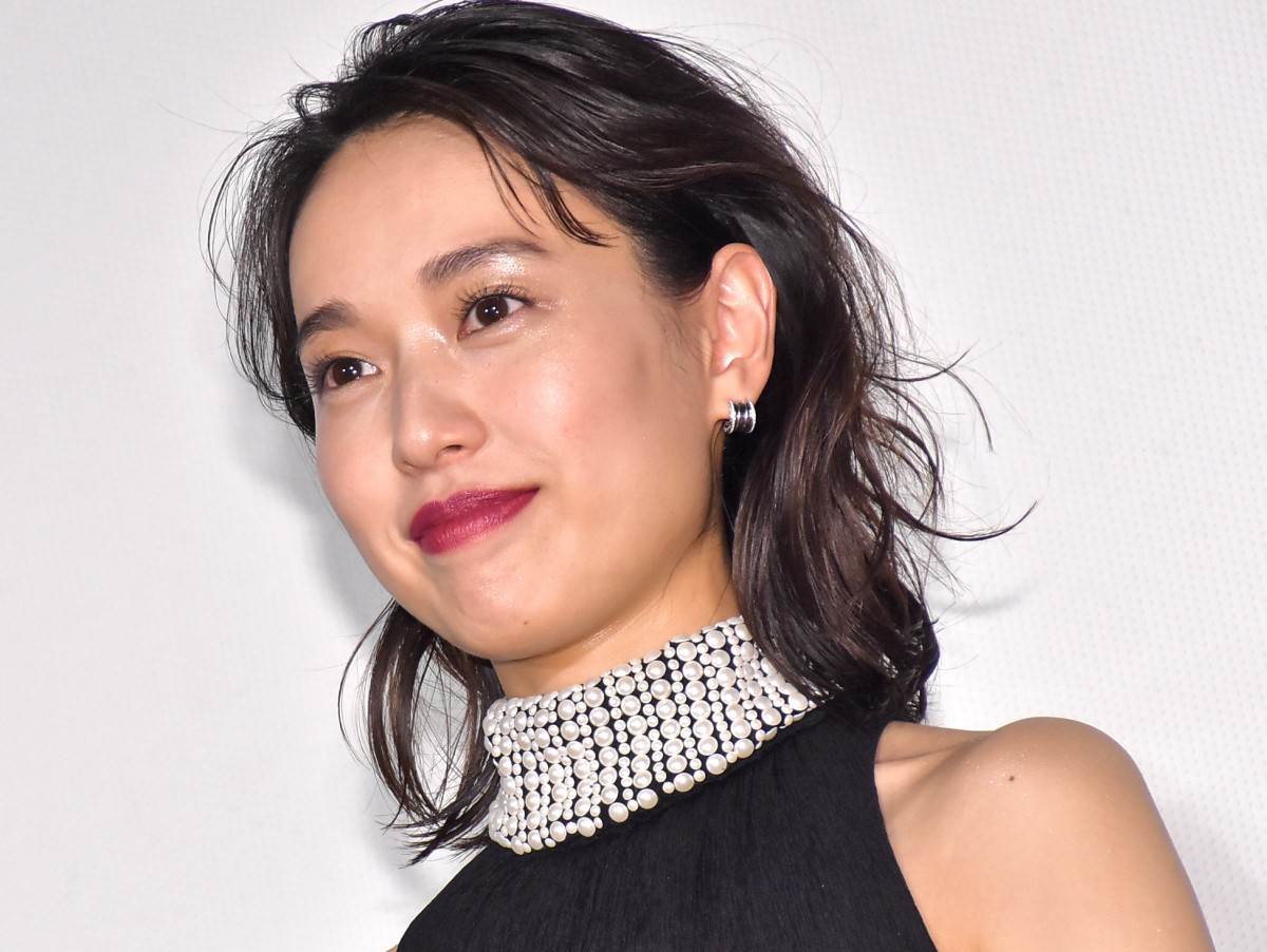 新垣結衣、北川景子も！「白衣姿にキュンとしそう」女性有名人ランキング
