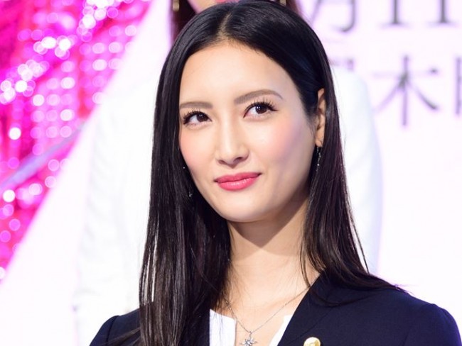 新垣結衣 北川景子も 白衣姿にキュンとしそう 女性有名人ランキング 19年3月17日 写真 エンタメ ニュース クランクイン 新垣結衣 北川景子も 白衣姿にキュンとしそう 女性有名人ランキング 19年3月17日 写真 エンタメ ニュース クランクイン