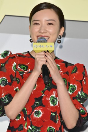 『君は月夜に光り輝く』初日舞台挨拶に登壇した永野芽郁