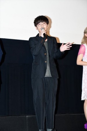 劇場版『えいがのおそ松さん』初日舞台挨拶に登壇した櫻井孝宏